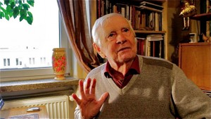 jurkowski-demonstrates