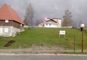 Mjesto za sestospratni Kiklop sirine urb parcele 20 m